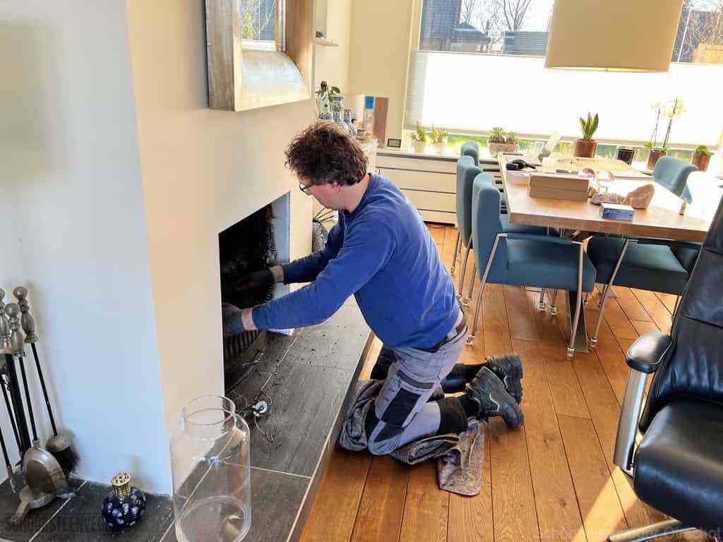 Schouwveger Oirschot kleed schoorsteenreiniger Schouwveger Oirschot kleed schoorsteenreiniger